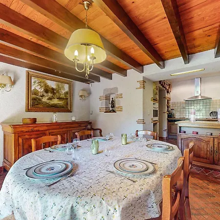 Ferienhaus Stunning In With Kitchen