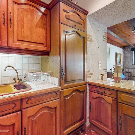 Stunning In With Kitchen Prayssas (Aquitaine)