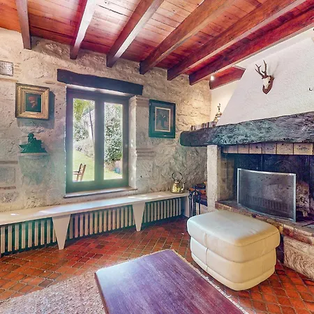 Stunning In With Kitchen