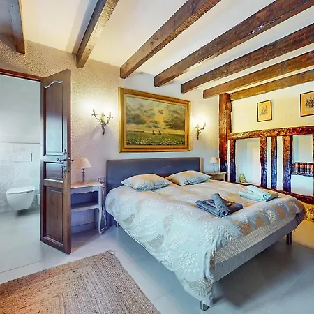 Holiday home Stunning In Prayssas With Kitchen