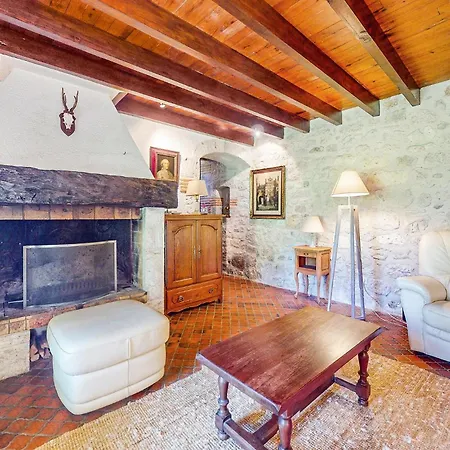Awesome Home In Prayssas Tatil Evi
