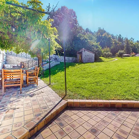 Awesome Home In Prayssas *